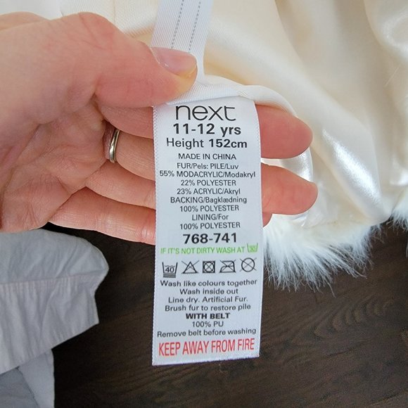 Faux Fur Vest - Picture 3 of 3